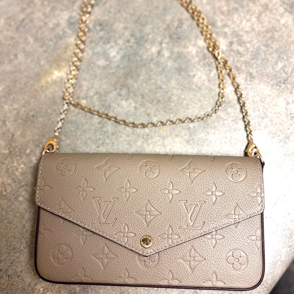 Louis Vuitton Pochette Designer Taupe Monogram Crossbody Bag